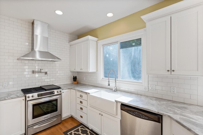 Photo - 17733 Rolling Woods Cir