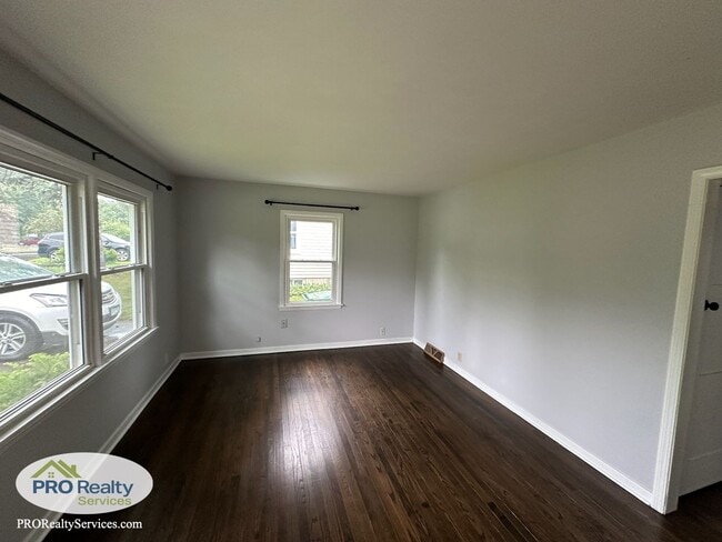 Photo - 4 Bedroom House in St. Louis Park