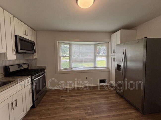 Photo - 5830 Vandegrift Ave