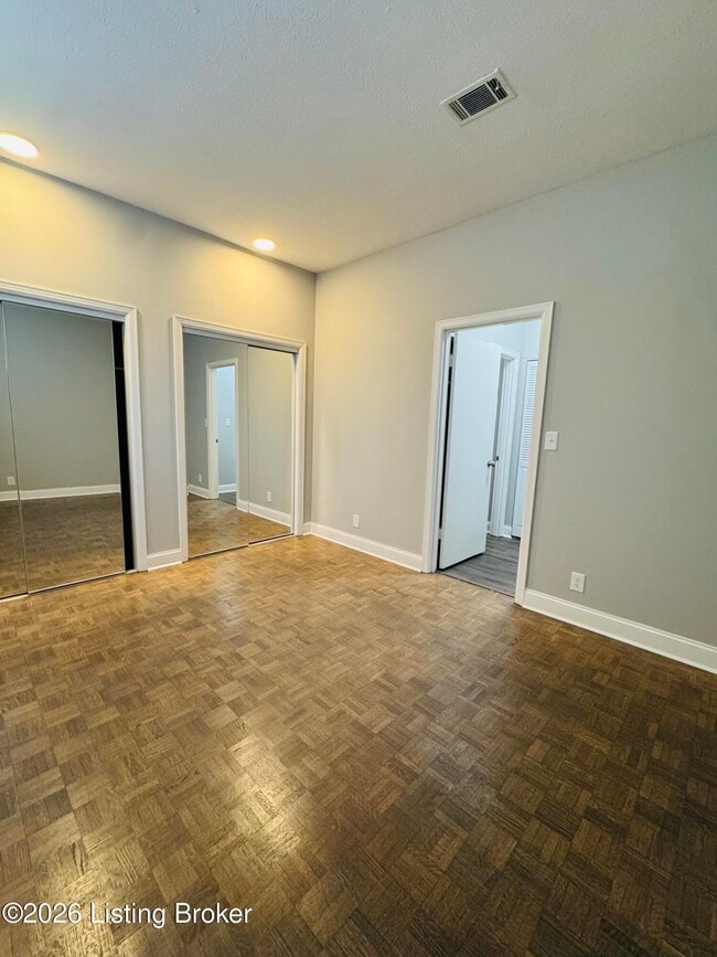 Photo - 153 Thierman Ln Unit 101