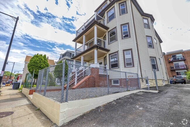 Building Photo - 1002 River St Unit 2 Rental