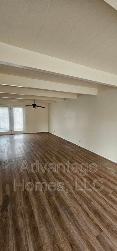 Photo - 824 N 70th St