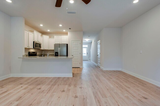 Photo - 67 Sandhill Pines Dr
