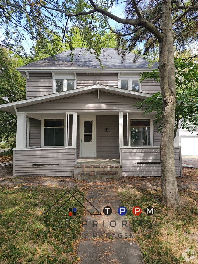 Building Photo - 3 Bedroom | 1 Bathroom Single Family Home ...