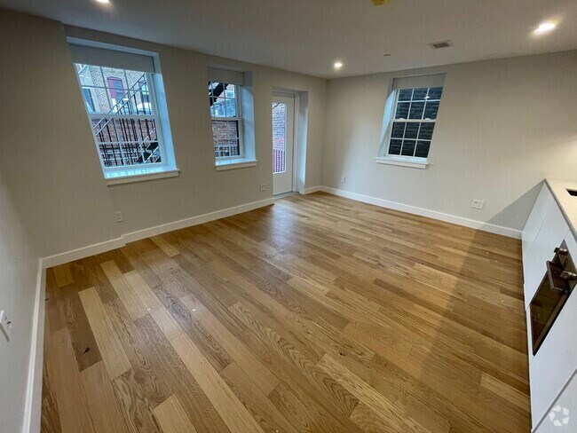 Building Photo - 16 Fleet St Rental