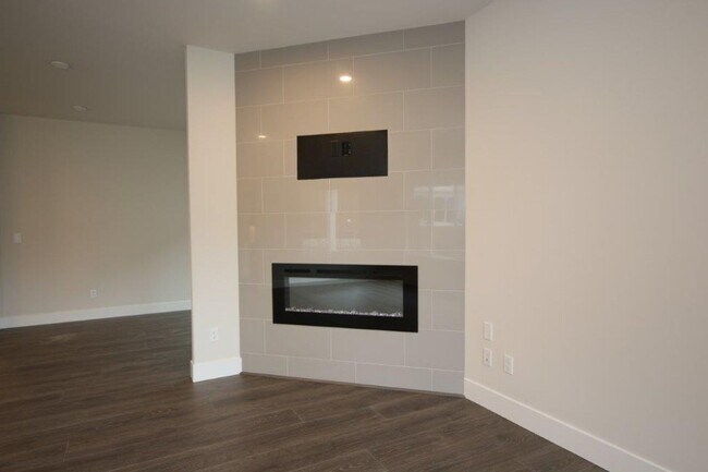 Photo - 2024 Brand New Build in Bothell