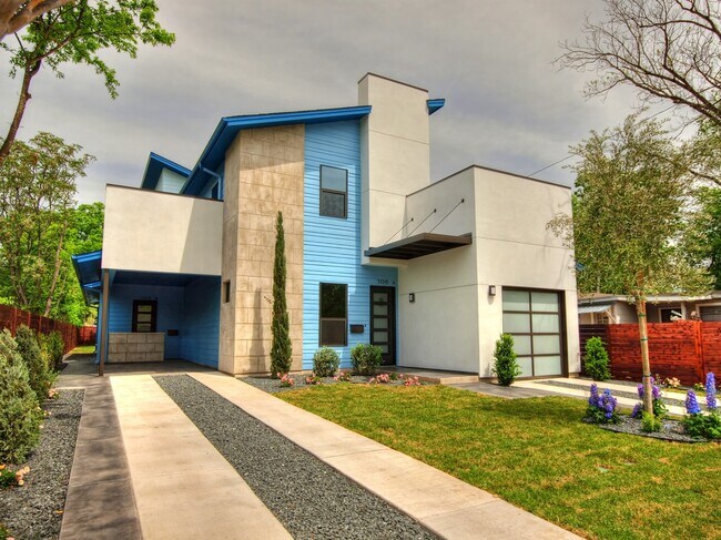 Photo - 306 Franklin Blvd Unit B