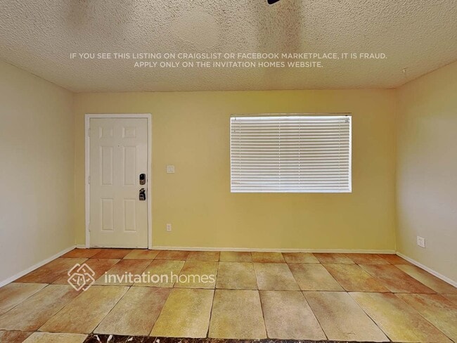 Photo - 3735 W Columbine Dr