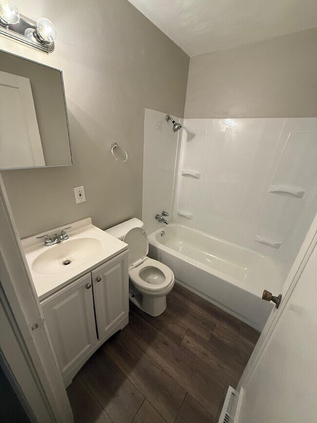 Photo - Cozy 3-Bedroom Home for Rent in Sauget, IL