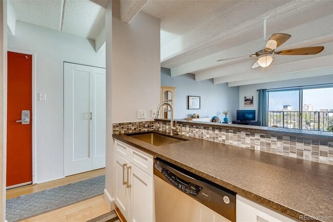 Photo - 1433 N Williams St Unit 805