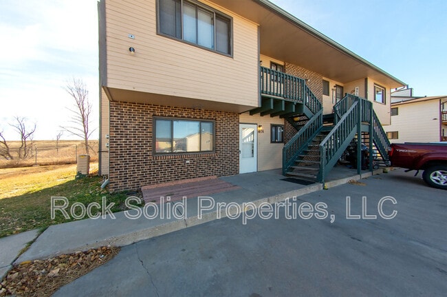 Building Photo - 1825 Edgewater Ave