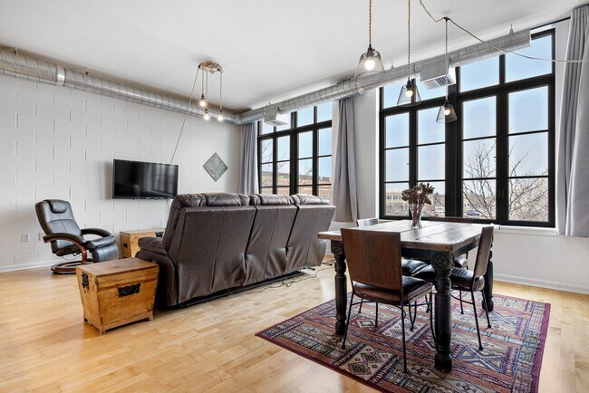 Photo - Upscale condo in Belmar Commons Unit B