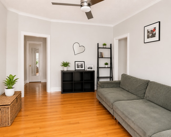 Photo - 2332 W Addison St Unit B1