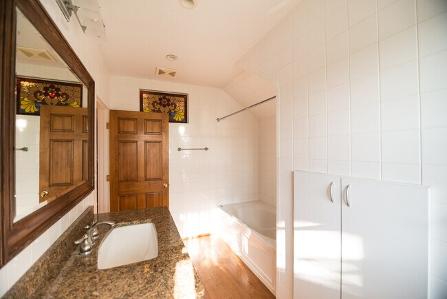 Photo - 2556 N Kimball Ave Unit 1