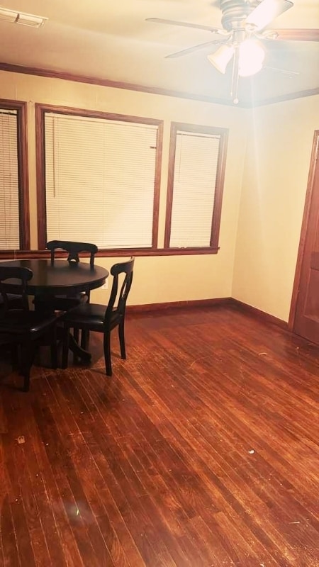 Photo - 2076 Midway St