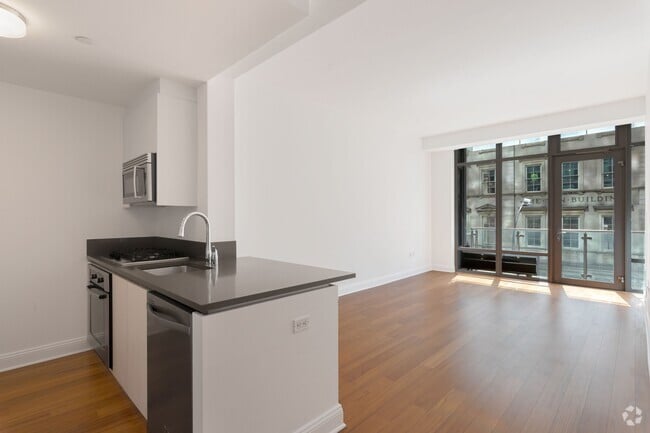 Building Photo - 57 Reade St Rental