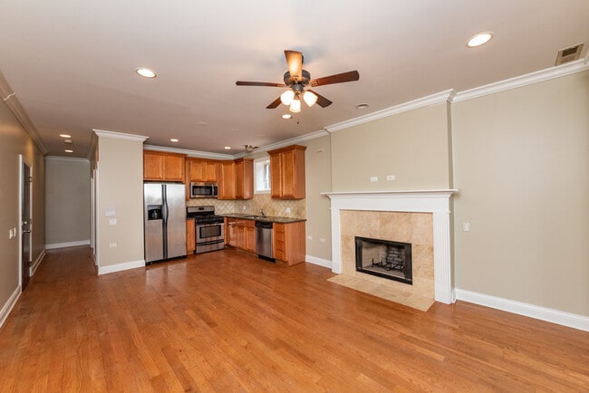 Building Photo - 6217 S Kimbark Ave Unit GN