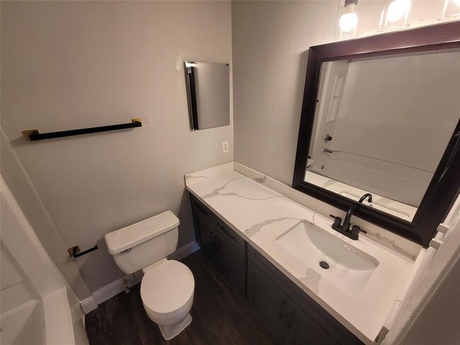 Photo - 2701 W Bellfort Ave Apartment Unit 1212