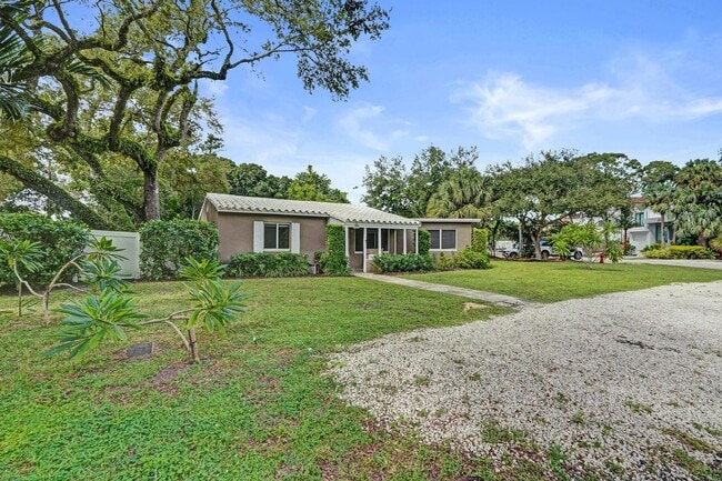 Photo - 1101 SW 8th Ter