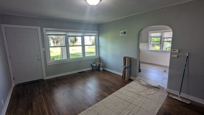 Photo - Updated acreage 3 bedroom, 1 bath in Waterloo
