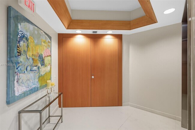 Photo - 7141 Fisher Island Dr Unidad 7141