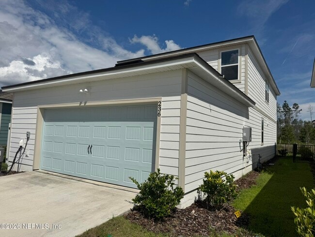 Photo - 236 Hawthorn Pk Cir