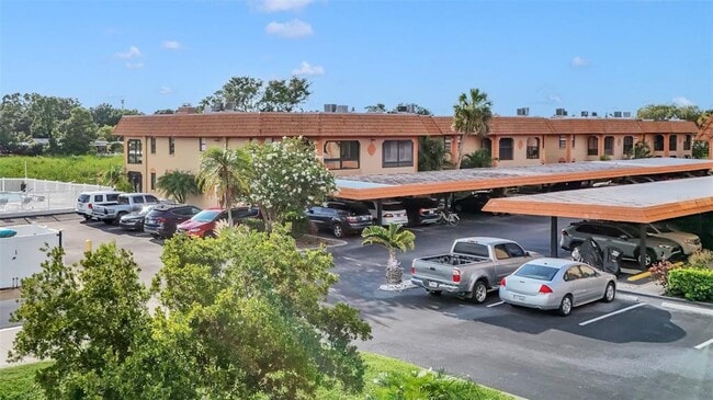 Building Photo - 10192 Seminole Island Dr Rental