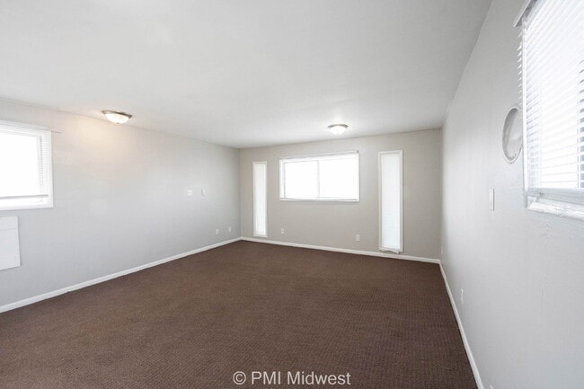 Photo - "Cozy 400 Sq Ft Studio in Avon - Ideal for Minimalist Living!" Unit 16