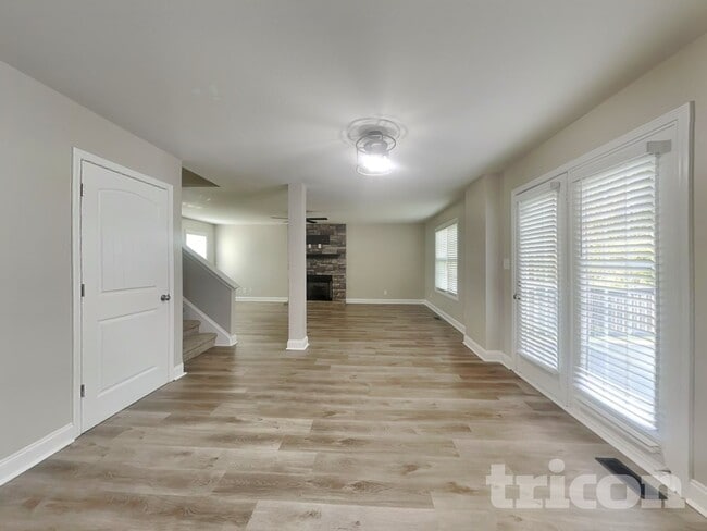 Photo - 542 Magnolia Dr