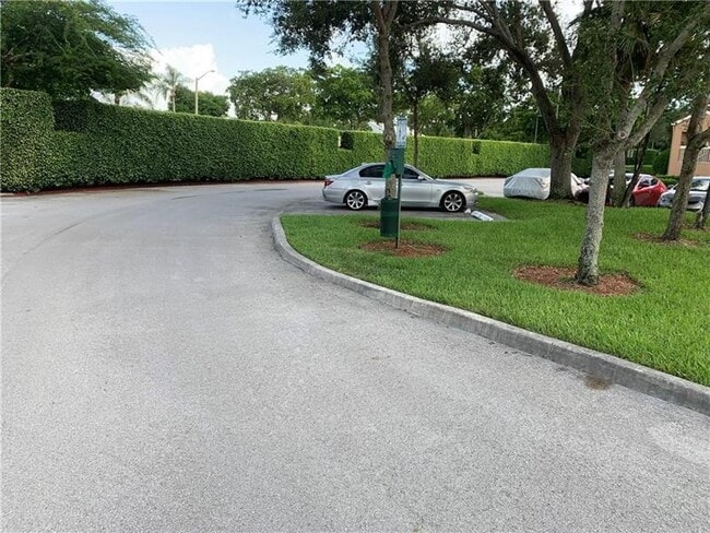 Photo - 755 NW 92nd Ave