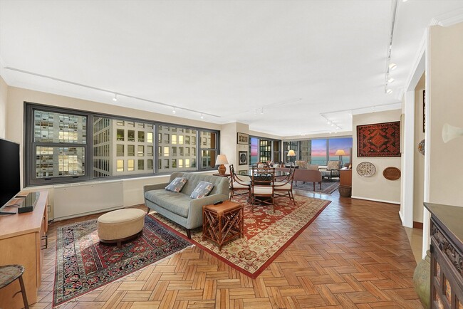 Photo - 247 E Chestnut St Unit 1301