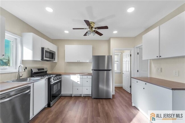 Photo - 124 S 7th Ave