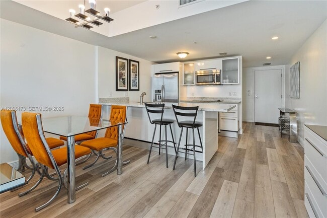 Photo - 185 SW 7th St Unit 2105