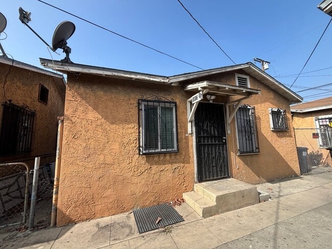 Photo - 1817 E 70th St Unidad 1817 1/4