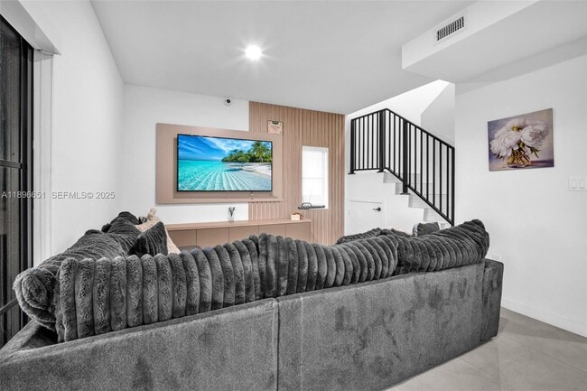 Photo - 1337 NW 3rd St