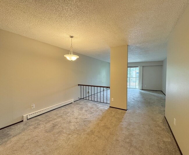 Photo - 3Bd/1.75Ba Bellevue Condo Unit F17