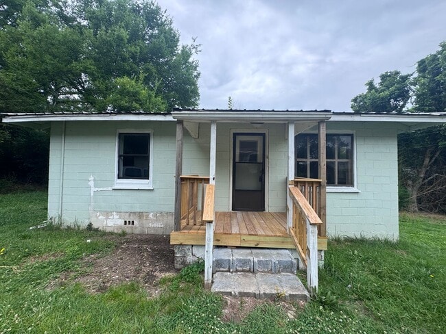 Building Photo - Housing Voucher accepted