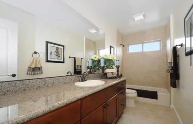 Photo - 1371 Grand Ave