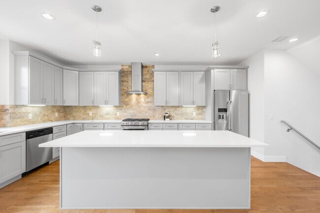 Photo - 3BD, 5BA LoHi Townhome with Rooftop Deck and 2-Car Garage