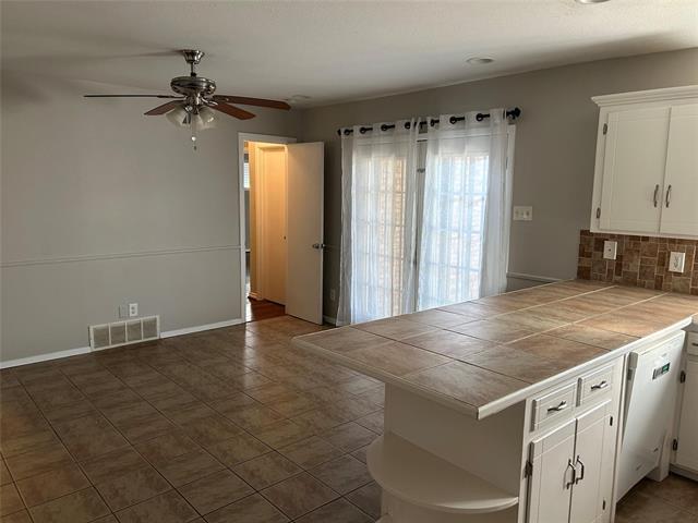 Photo - 7830 Claremont Dr