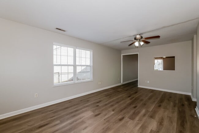 Photo - 2335 Layton Park Dr