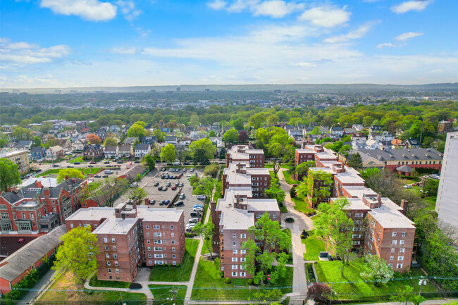 Parkwood Place Apartments - Parkwood Place Apartments