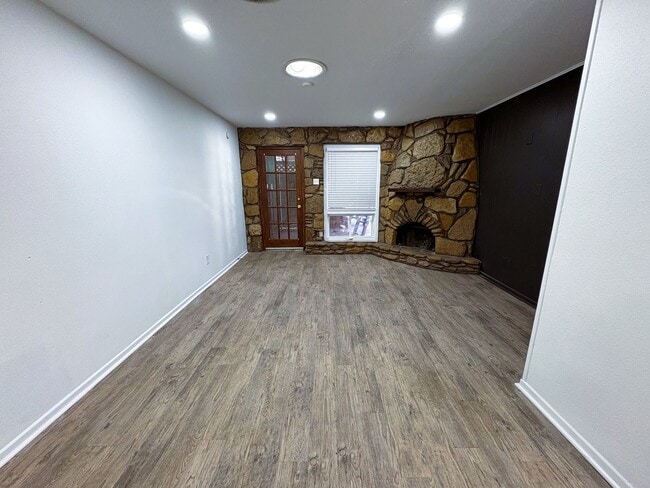 Photo - Breathtaking Home Located in Townwest Neig...