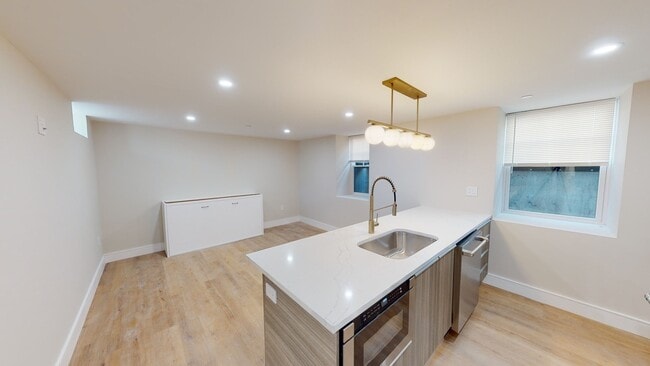 Building Photo - 93 Williston Rd Unit 1