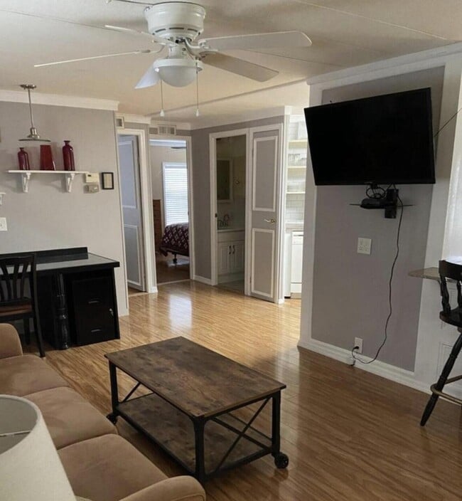 Photo - 19124 Meadowbrook Ct