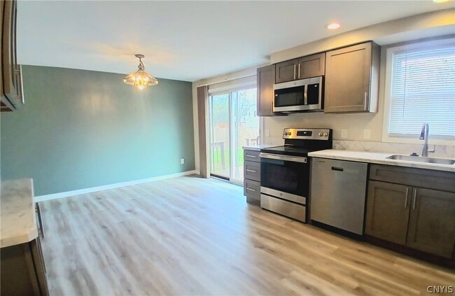 Photo - 8244 Mantova Dr