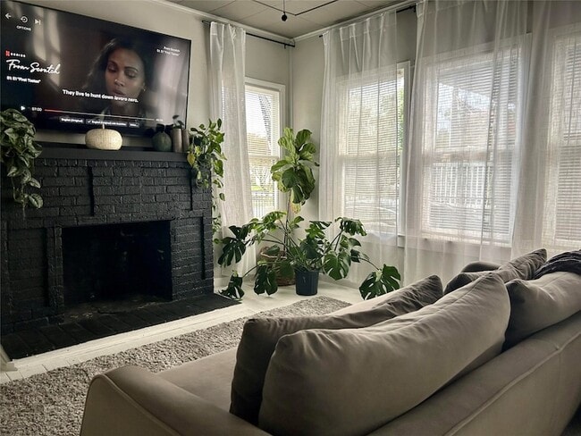 Photo - 208 Vincent St