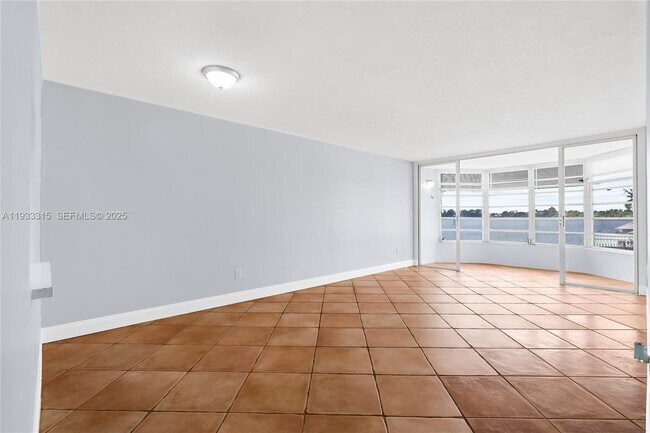 Photo - 1300 NE 191st St Unit A202