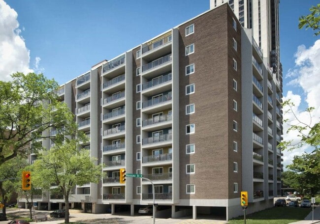 Building Photo - 555 River Ave Unit 973