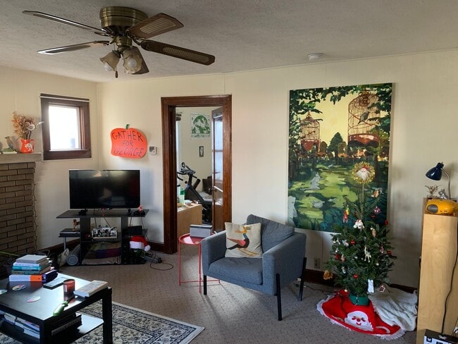 Photo - 2 Bed/2 Bath Home Just Minutes Away From Switchyard Park! - Available July 2026